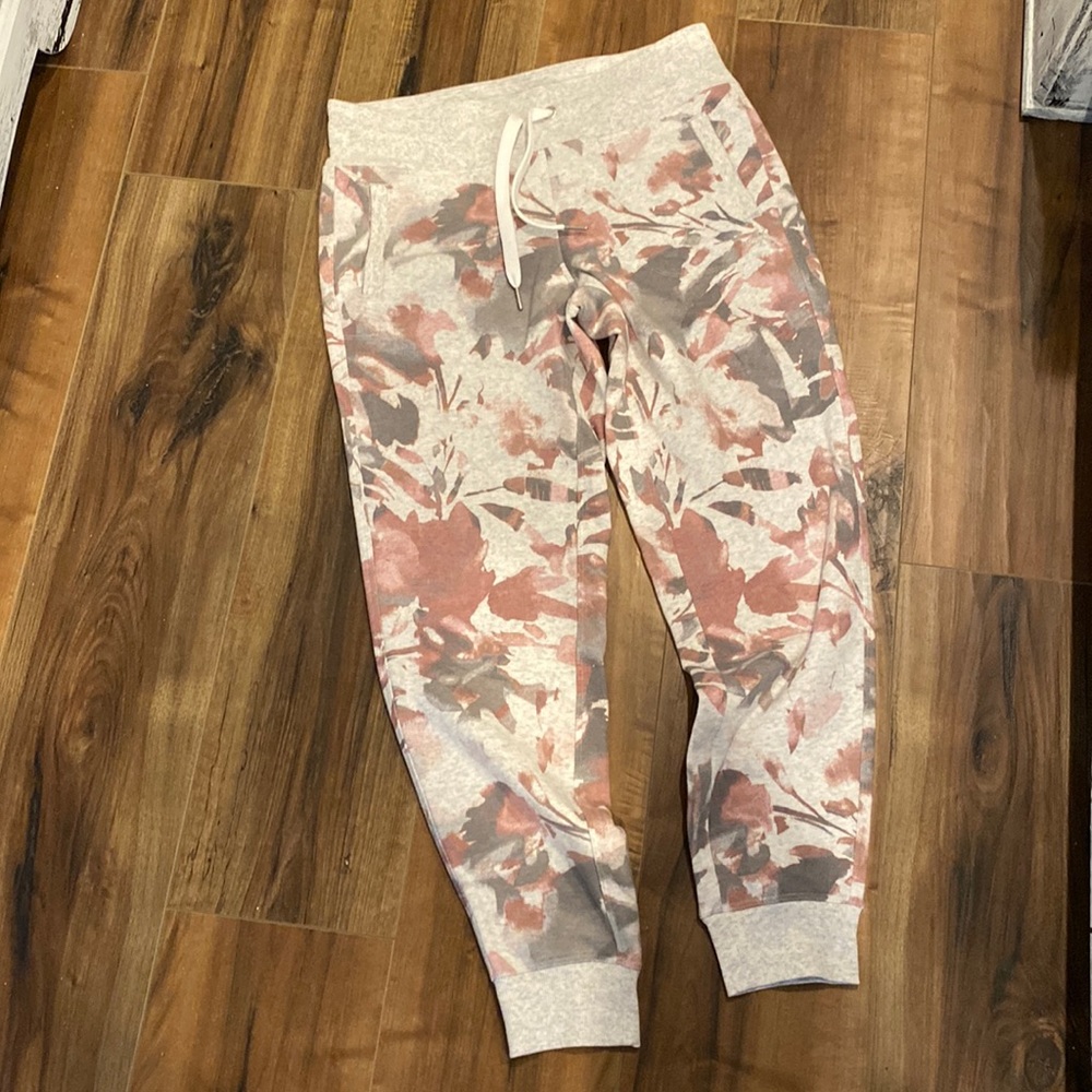 Calvin Klein joggers size S